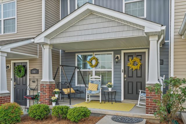 389 Sam Houston Cir, Clarksville, TN 37040
