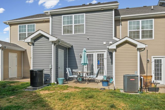 389 Sam Houston Cir, Clarksville, TN 37040