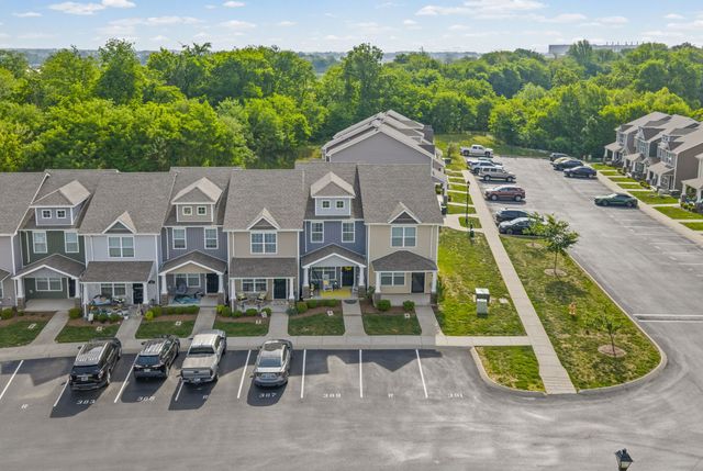 389 Sam Houston Cir, Clarksville, TN 37040