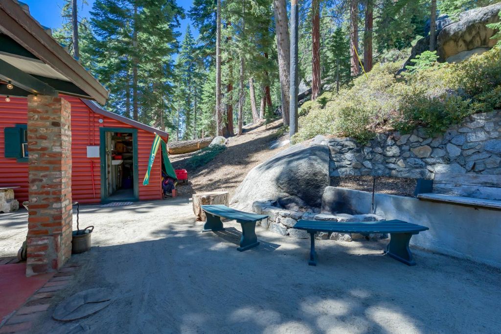 Image 19 of property listing at 24 Bear Creek Lane, Lakeshore, CA 93664