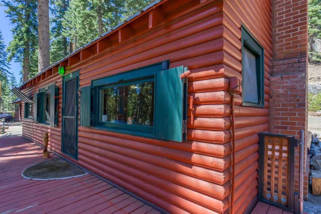 Image 31 of property listing at 24 Bear Creek Lane, Lakeshore, CA 93664