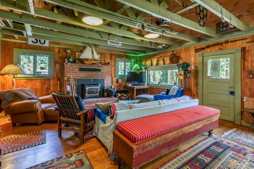 Image 34 of property listing at 24 Bear Creek Lane, Lakeshore, CA 93664