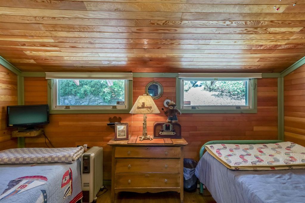 Image 42 of property listing at 24 Bear Creek Lane, Lakeshore, CA 93664