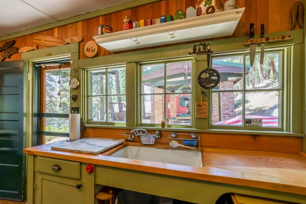 Image 44 of property listing at 24 Bear Creek Lane, Lakeshore, CA 93664