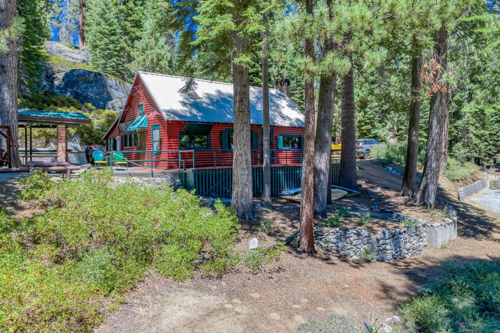 Image 52 of property listing at 24 Bear Creek Lane, Lakeshore, CA 93664