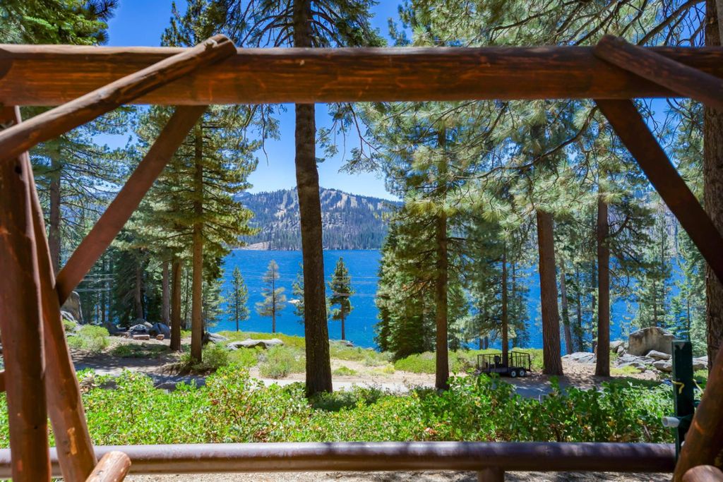 Image 55 of property listing at 24 Bear Creek Lane, Lakeshore, CA 93664