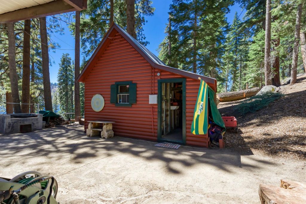 Image 60 of property listing at 24 Bear Creek Lane, Lakeshore, CA 93664