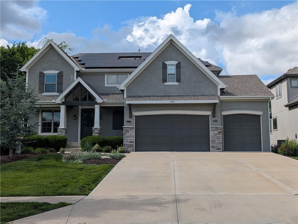 9106 W 165th Terrace, Overland Park, KS 66085