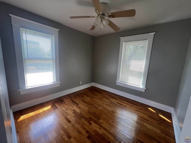 1273 SW Tyler ST, Topeka, KS 66612