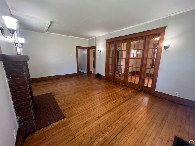1273 SW Tyler ST, Topeka, KS 66612