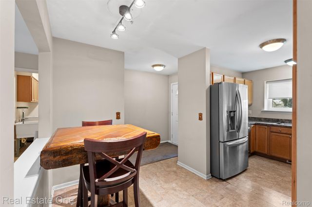 53244 Glen Oak Drive, New Baltimore, MI 48051