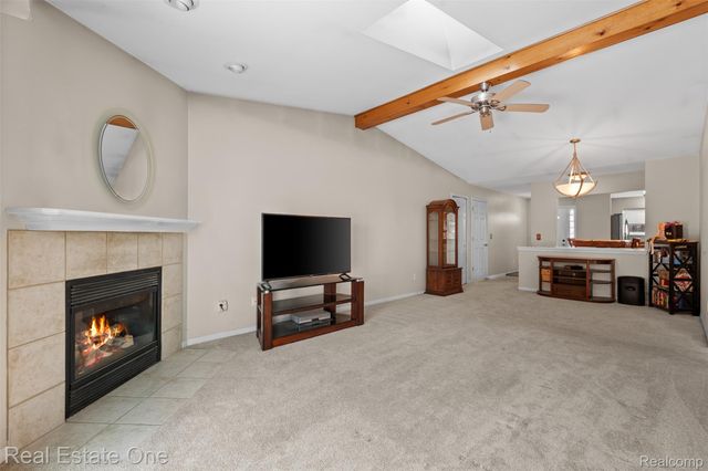 53244 Glen Oak Drive, New Baltimore, MI 48051