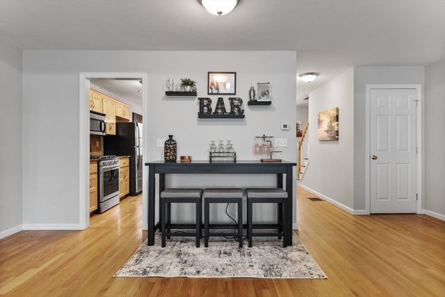 150 Ariel Cir 150, Sutton, MA 01590