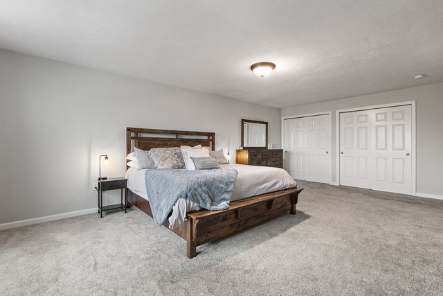 150 Ariel Cir 150, Sutton, MA 01590