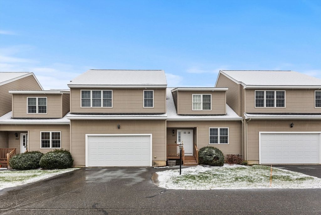 150 Ariel Cir 150, Sutton, MA 01590