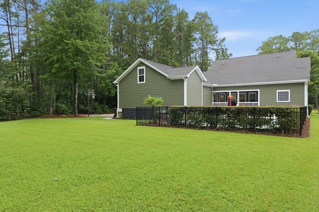 207 Summer Breeze Way, Moncks Corner, SC 29461
