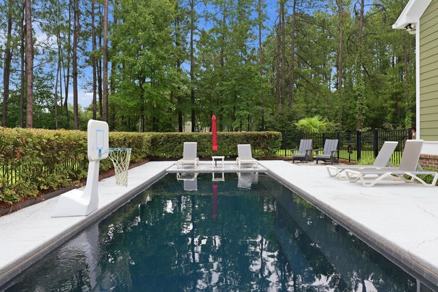 207 Summer Breeze Way, Moncks Corner, SC 29461