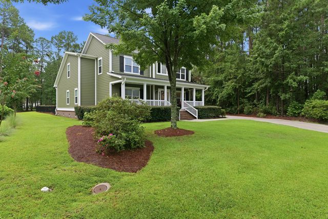207 Summer Breeze Way, Moncks Corner, SC 29461