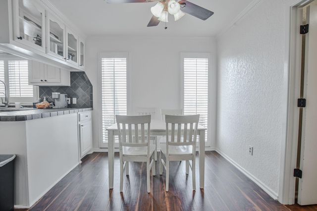 9208 Lynnhaven Avenue, Lubbock, TX 79423