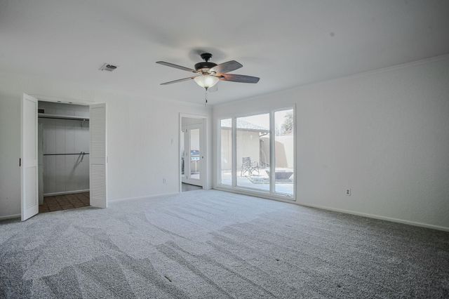 9208 Lynnhaven Avenue, Lubbock, TX 79423