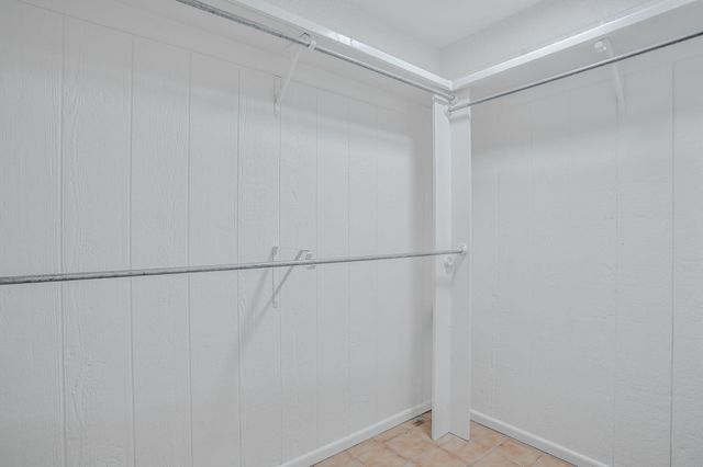 9208 Lynnhaven Avenue, Lubbock, TX 79423