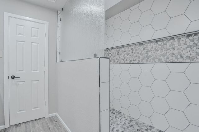 9208 Lynnhaven Avenue, Lubbock, TX 79423