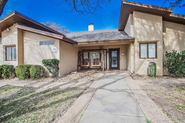 9208 Lynnhaven Avenue, Lubbock, TX 79423