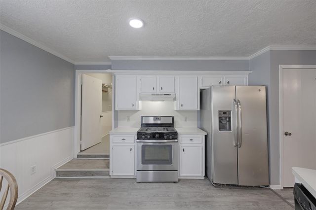 147 Thunderbird Drive, Conroe, TX 77304