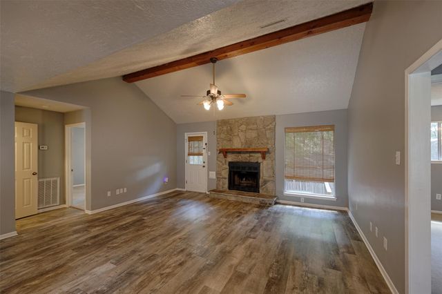 147 Thunderbird Drive, Conroe, TX 77304
