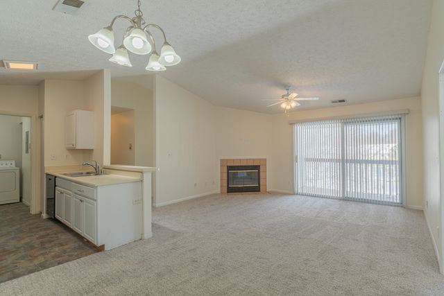 20 Rio Grande Circle, 8, Florence, KY 41042