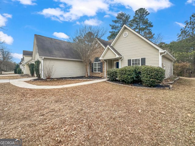 1395 Stephens Pond View, Loganville, GA 30052