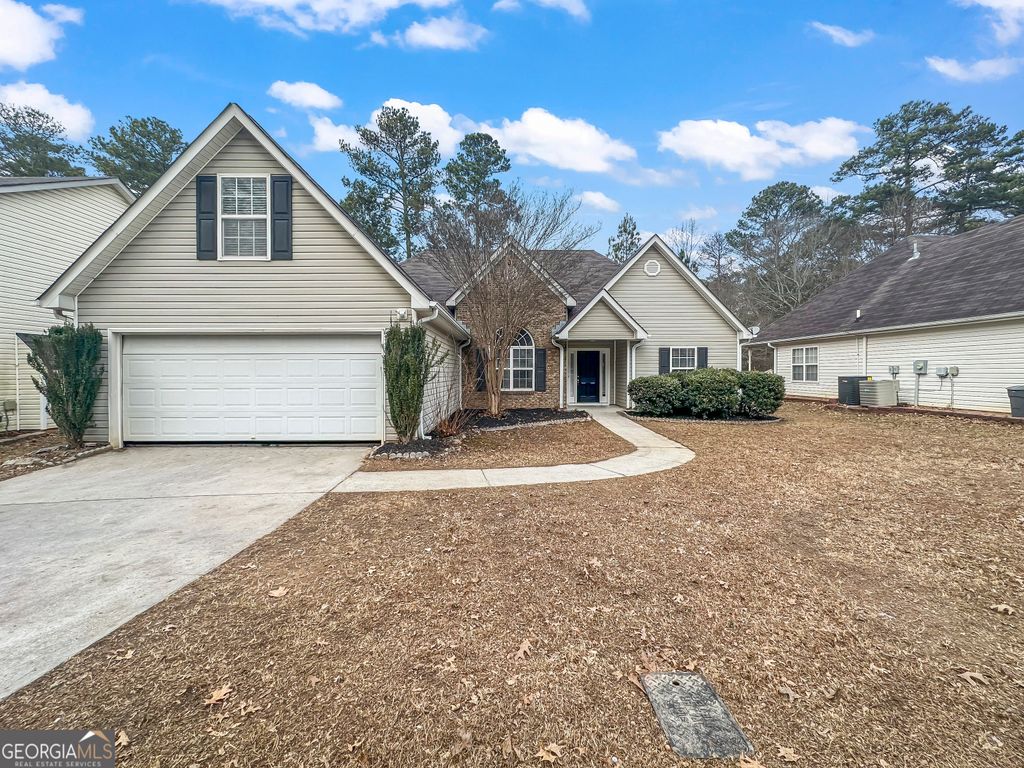 1395 Stephens Pond View, Loganville, GA 30052