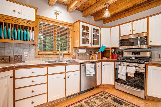 4667 52nd Street, Holland, MI 49423
