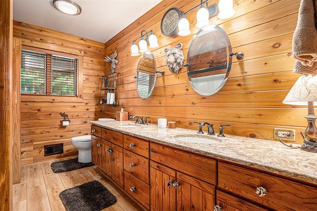 4667 52nd Street, Holland, MI 49423
