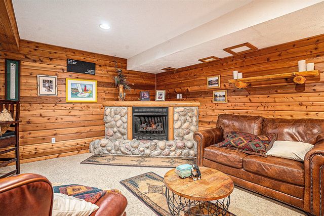 4667 52nd Street, Holland, MI 49423