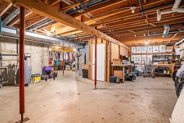 4667 52nd Street, Holland, MI 49423