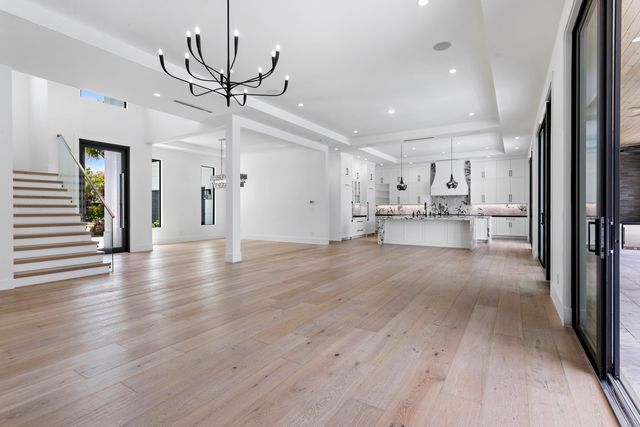 619 Riverside Road, North Palm Beach, FL 33408