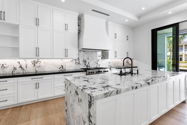 619 Riverside Road, North Palm Beach, FL 33408