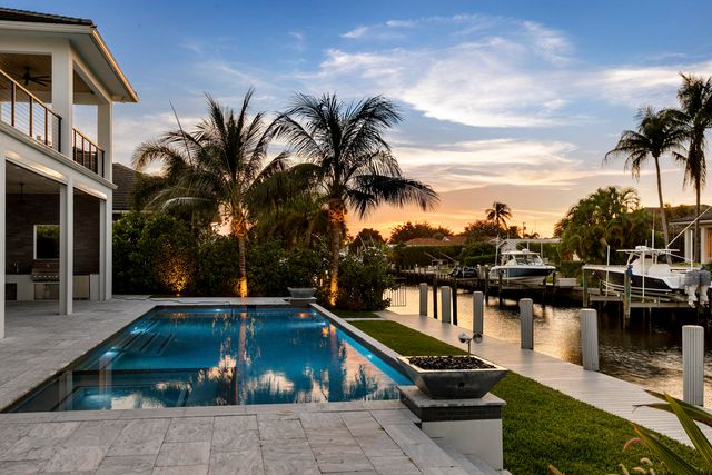 619 Riverside Road, North Palm Beach, FL 33408