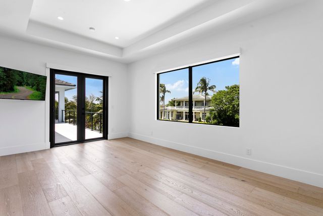 619 Riverside Road, North Palm Beach, FL 33408