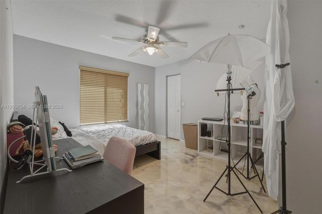 1510 SW 96th Ter, Davie, FL 33324