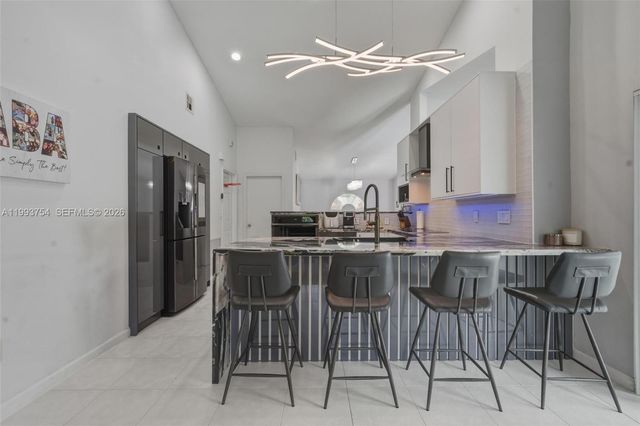 1510 SW 96th Ter, Davie, FL 33324