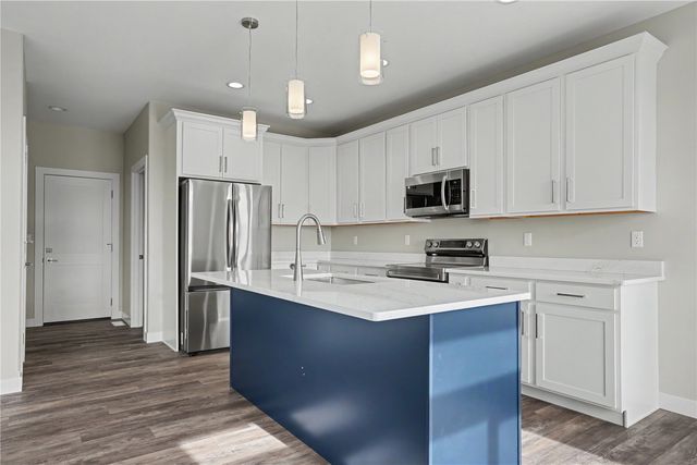 1422 Echo Ridge Ln, Marion, IA 52302