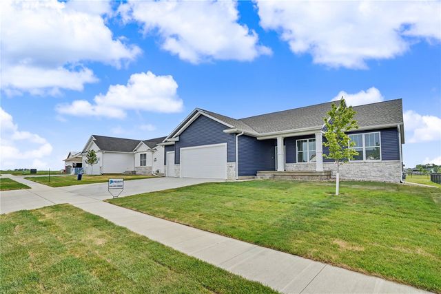 1422 Echo Ridge Ln, Marion, IA 52302