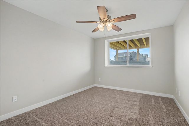 1422 Echo Ridge Ln, Marion, IA 52302