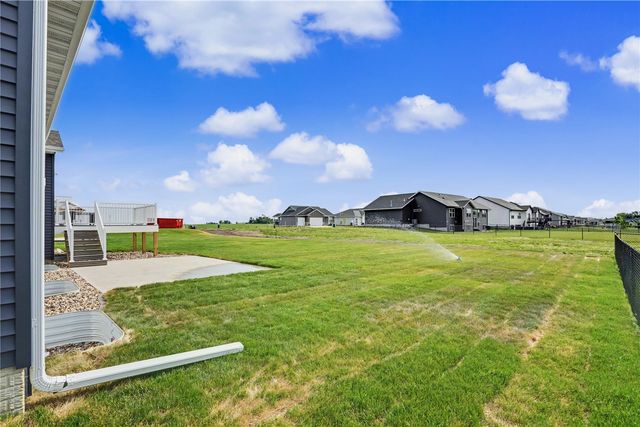 1422 Echo Ridge Ln, Marion, IA 52302