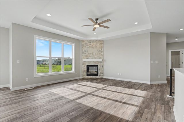 1422 Echo Ridge Ln, Marion, IA 52302
