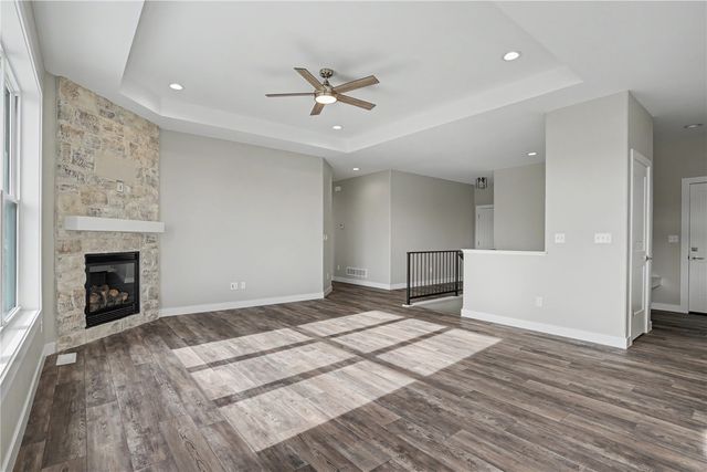 1422 Echo Ridge Ln, Marion, IA 52302
