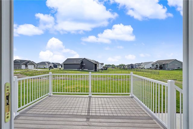 1422 Echo Ridge Ln, Marion, IA 52302