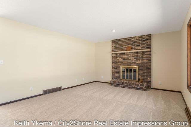 1830 N Roberts Road, Muskegon, MI 49445